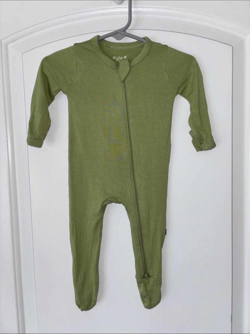 Kyte baby bamboo footie 0-3 months